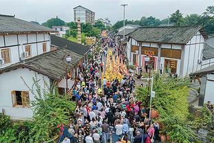 明日湖人对阵爵士 詹姆斯&雷迪什&拉塞尔出战成疑 浓眉大概率出战